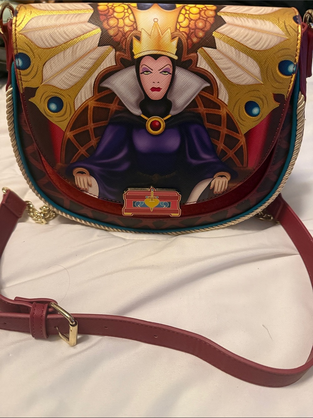 Loungefly Evil Queen on her throne Crossbody Bag in Purple, Red and Gold
